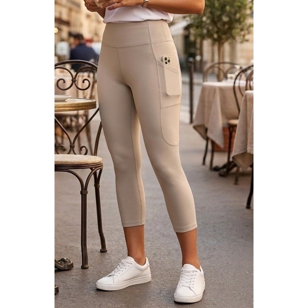 Baleaf Capri Leggings with Pockets Women's 2XL‎ Beige High Waisted Stretch NWT